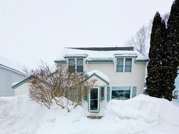 609 E Spruce St, Sault Sainte Marie, MI 49783