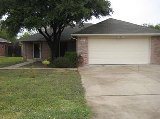 106 Apache Trl, Alvarado, TX 76009