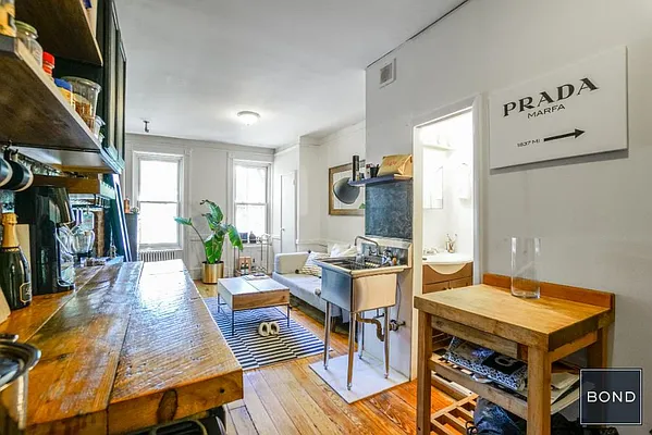 Rented by Bond New York | media 15