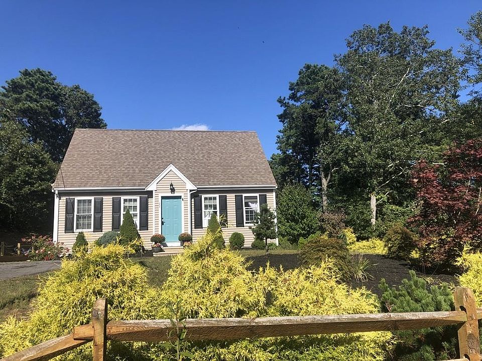 1st image of 22 Pheasant Ave