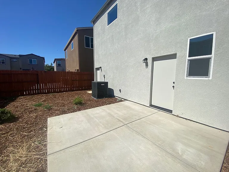 6824 Mangosteen Ln — Photo 19