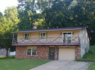 9 Stonecliff Dr, Fenton, MO 63026