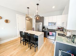 OA Lux, Chicago, IL 60612