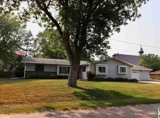 207 S 5th Ave, Anthon, IA 51004