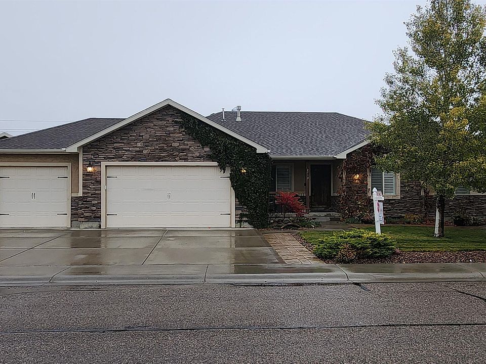 1st image of 2719 Thunder Gulch Ln