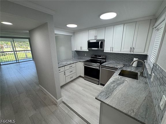 4th image of 400 Forest Lakes Blvd APT 209