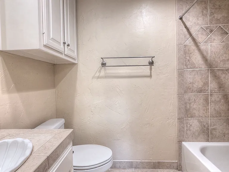 3631 Amber Hills Dr — Photo 24