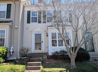6005 Raina Dr, Centreville, VA