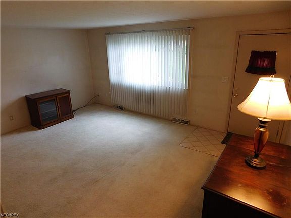 5th image of 2470 Warren Pkwy #2470