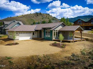 630 E Sumner Ave, Hot Sulphur Springs, CO 80451