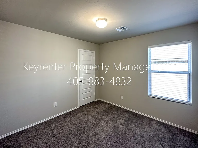 11713 NW 95th St — Photo 15