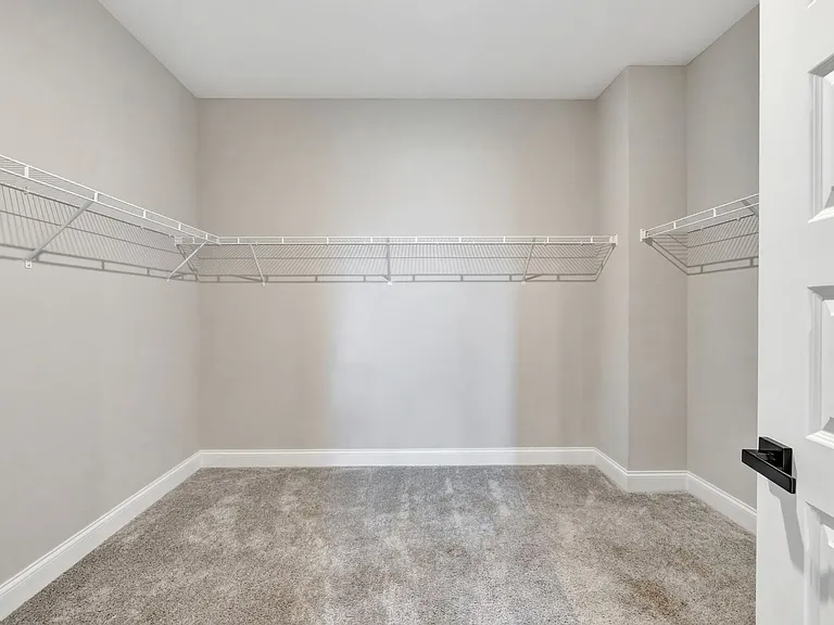 8606 Dahlia Cir — Photo 20