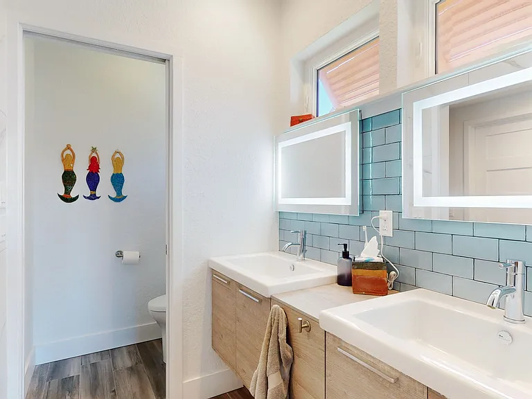 25-web-or-mls-901-sheepshead-ave_03132025