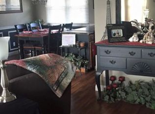 33 Knollcrest Ct, Normal, IL 61761