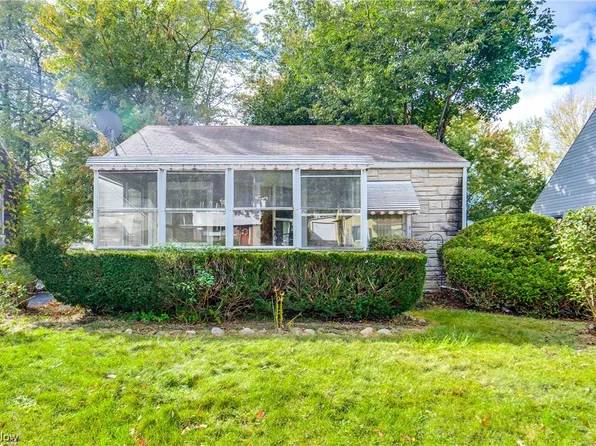 1158 Hartford Ave, Akron, OH 44320