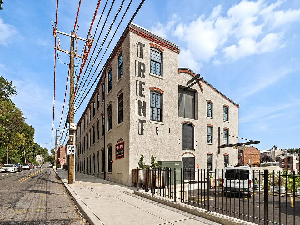 Trent Manayunk