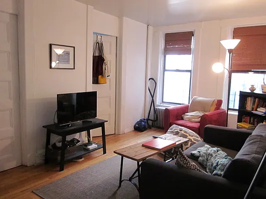 Rented by Empire One Realty | media 17