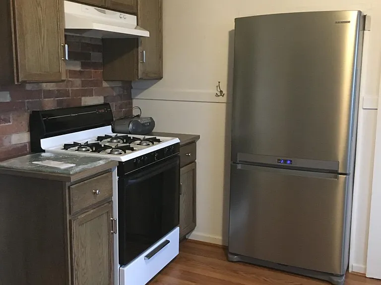 3825 SW View Point Ter #A — Photo 2