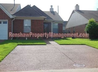 1832 Eagle Shore Dr, Cordova, TN 38016