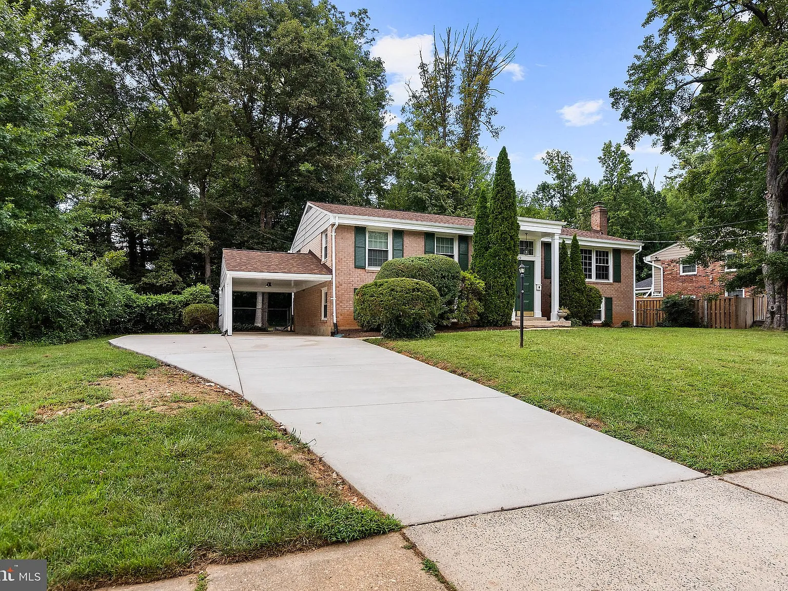 5 bed, 3.0 bath, 1444 sqft, $4,200 — Photo 4