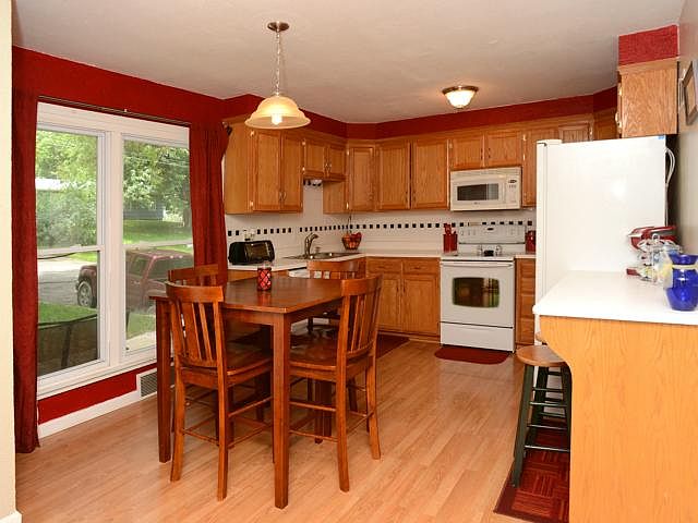 1st image of 2945 N 75th Ter