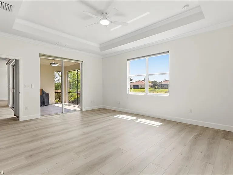 2290 Vermont Ln — Photo 13