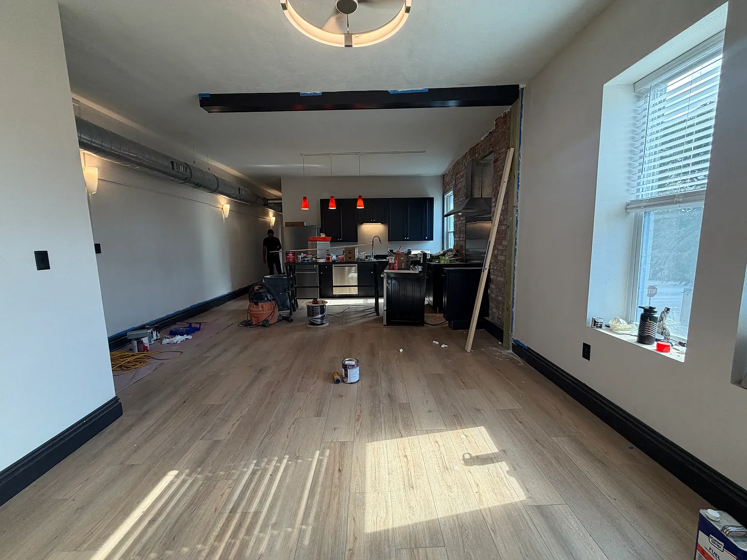 2 bed, 950 sqft, $1,695 — Photo 4