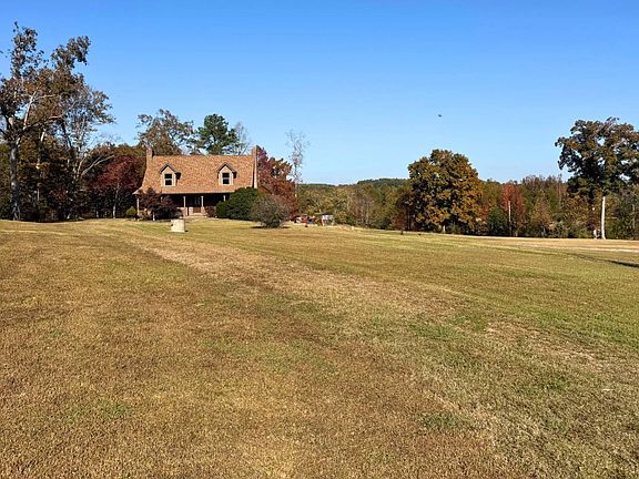 4th image of 121 Adams Ext