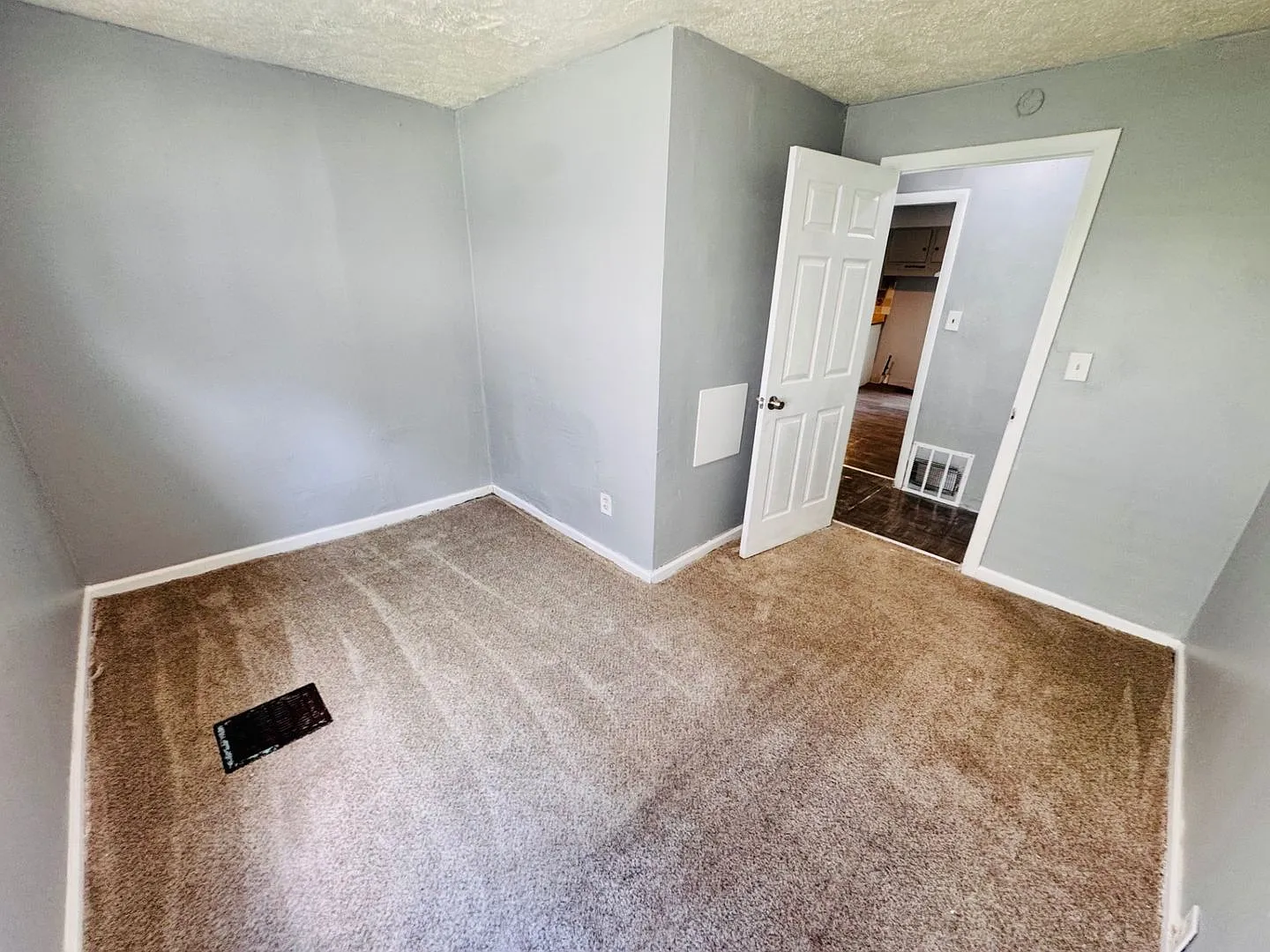 7209 Park Ave — Photo 3