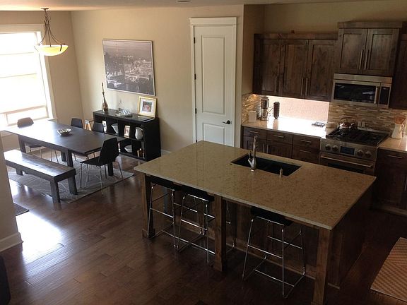 Kitchen/Dining