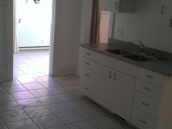2nd image of 531 E Lowell Ave