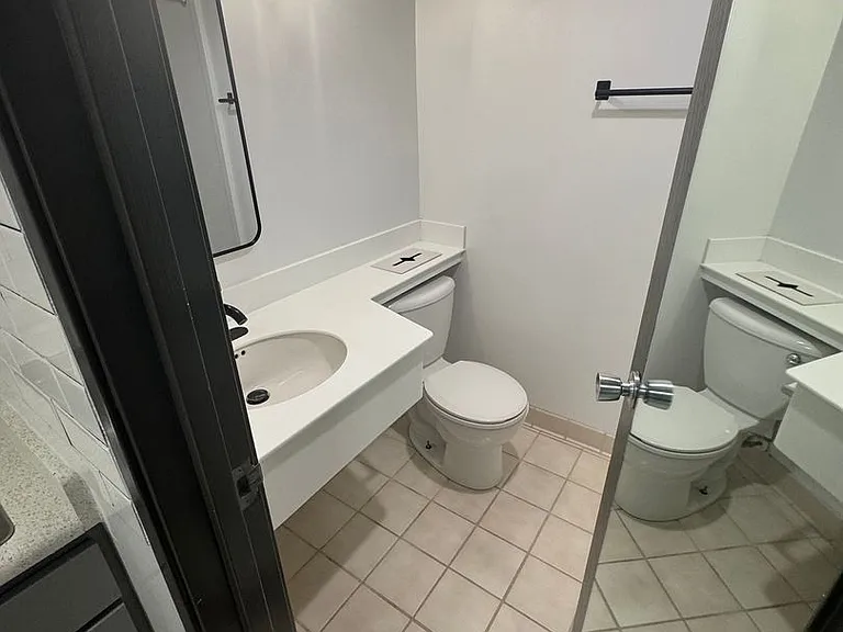The McCoy at 8035 Apartments - Clive — Photo 39