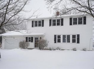 235 Frankhauser Rd, Williamsville, NY 14221
