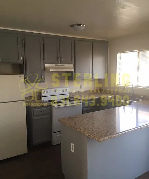 1092 Clementina Street - Seaside — Photo 3