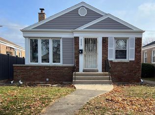 5527 N Lotus Ave, Northbrook, IL