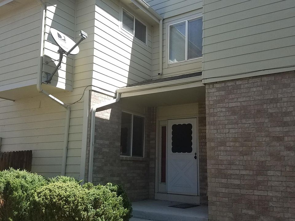 2nd image of 481 W 114th Pl