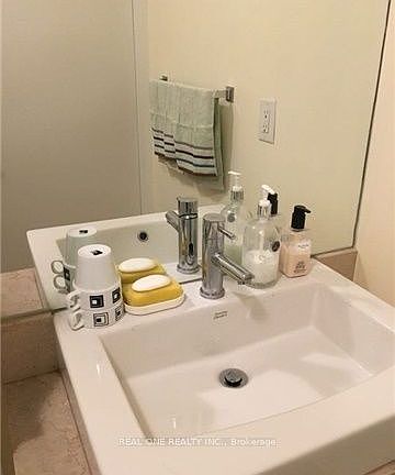 5th image of 65 Bremner Blvd #2804