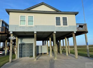 802 Johnson Crawford Cir E, Pt Bolivar, TX 77650