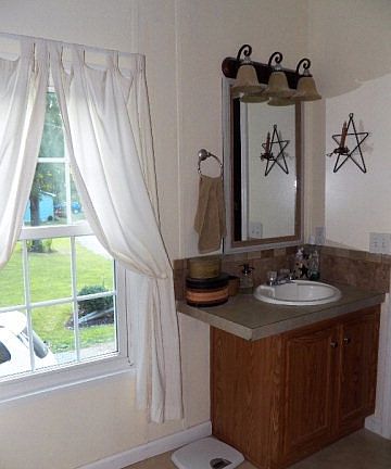 5th image of 106 Camp Ln