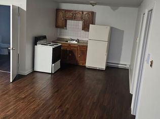 79-81 Exposition Ter, West Springfield, MA 01089