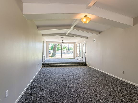 3rd image of 1369 Grove Park Blvd