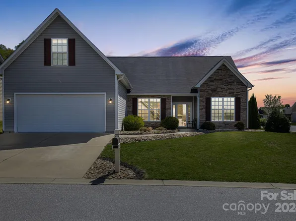 147 Badin Dr, Fletcher, NC 28732