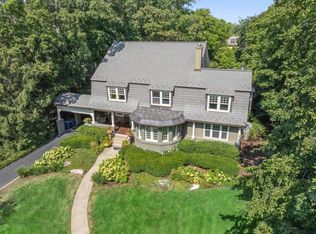 1120 Chestnut Ave, Wilmette, IL 60091