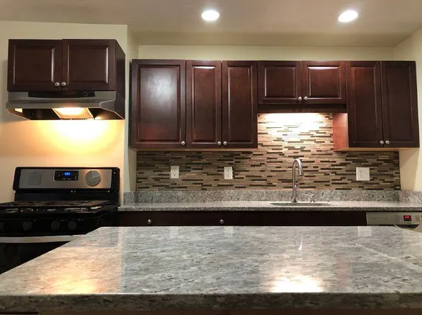 194 Chelsea St #B, Boston, MA 02128