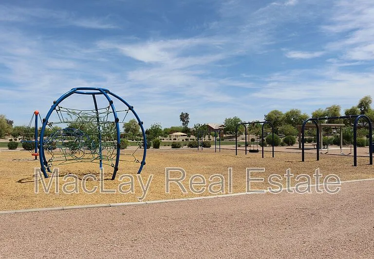 2372 E Dust Devil Dr — Photo 32