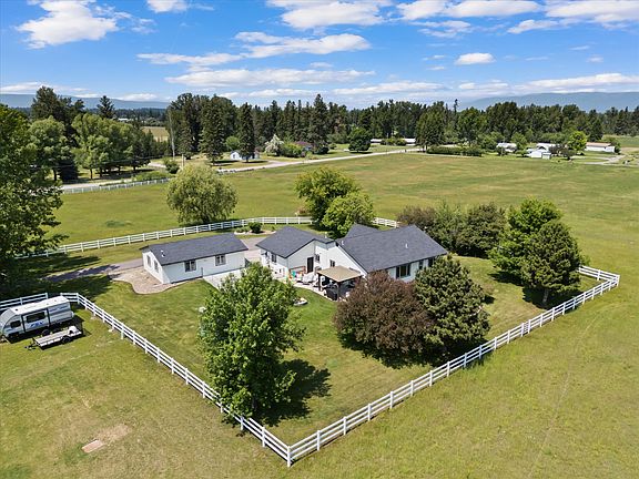 3rd image of 457 Addison Sq