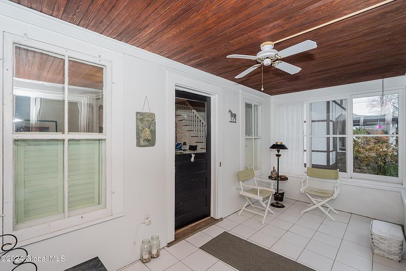 5th image of 37 Webster Street