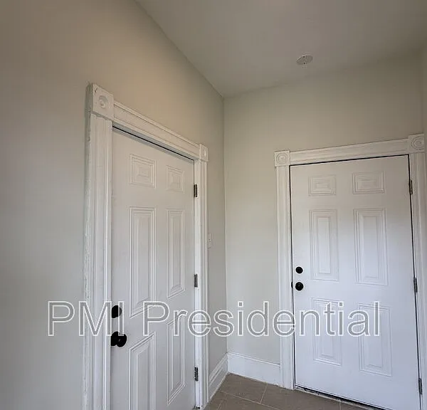 1812 3rd Ave #2 — Photo 3