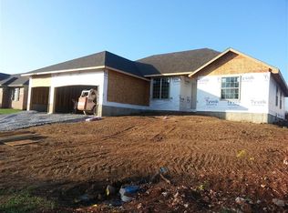 4598 W Silo Hills Dr, Springfield, MO 65802