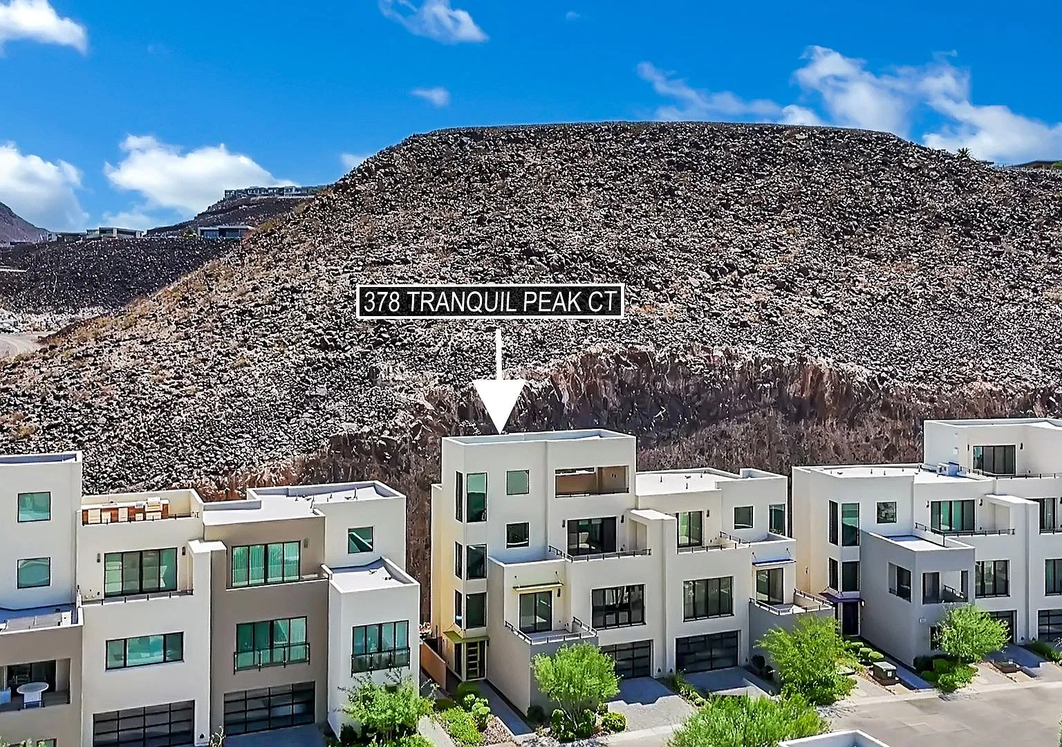 Luxury guard gated rental in VU @ MacDonald Highlands — Photo 3